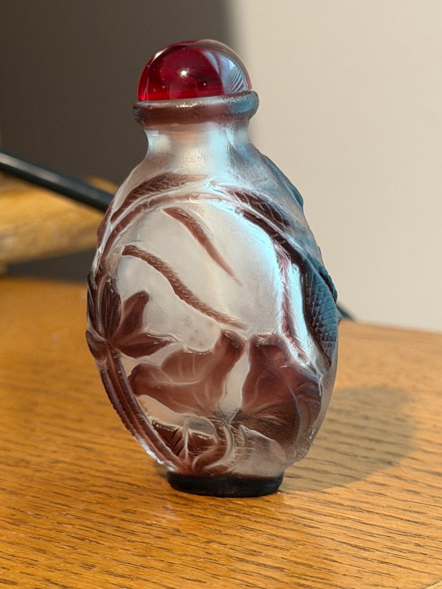 Chinese Aubergine Peking Glass Snuff Bottle