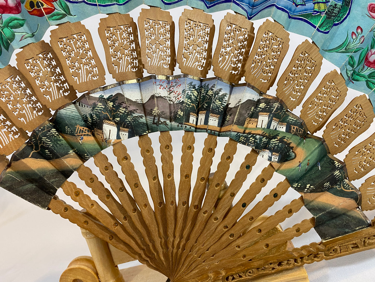 19th Century Chinese Cabriolet Fan