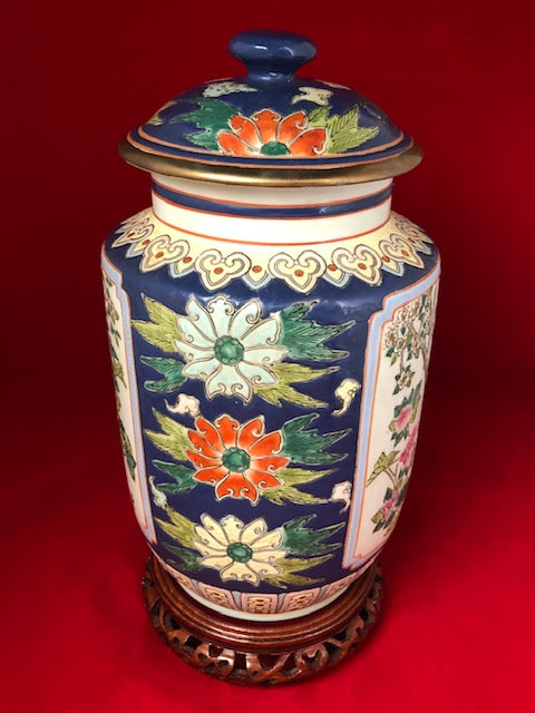 20th C  Chinese Porcelain Jars Decorative